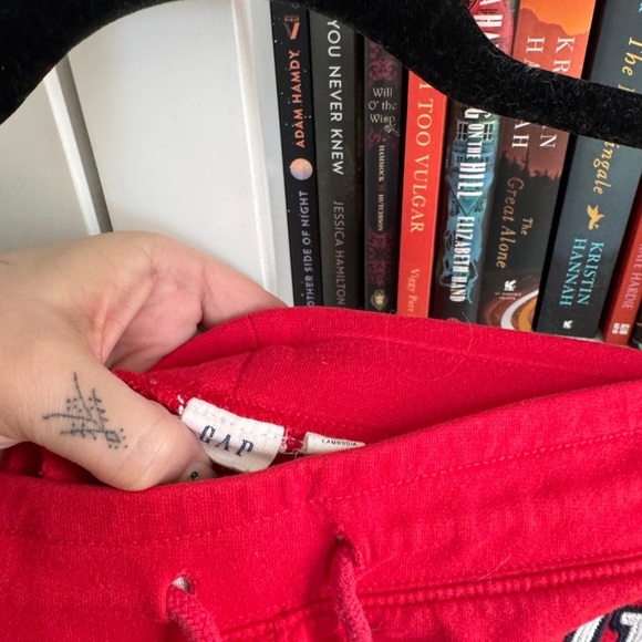 Gap red retro vintage spell out cut off lounge pull on y2k 2000s sweat shorts - Picture 3 of 5